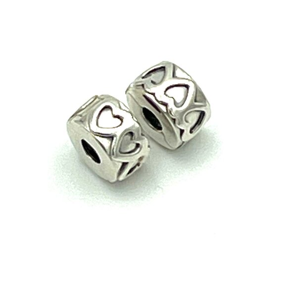 Pandora Band of Hearts Clip 791978 - Set of 2 - Picture 1 of 2